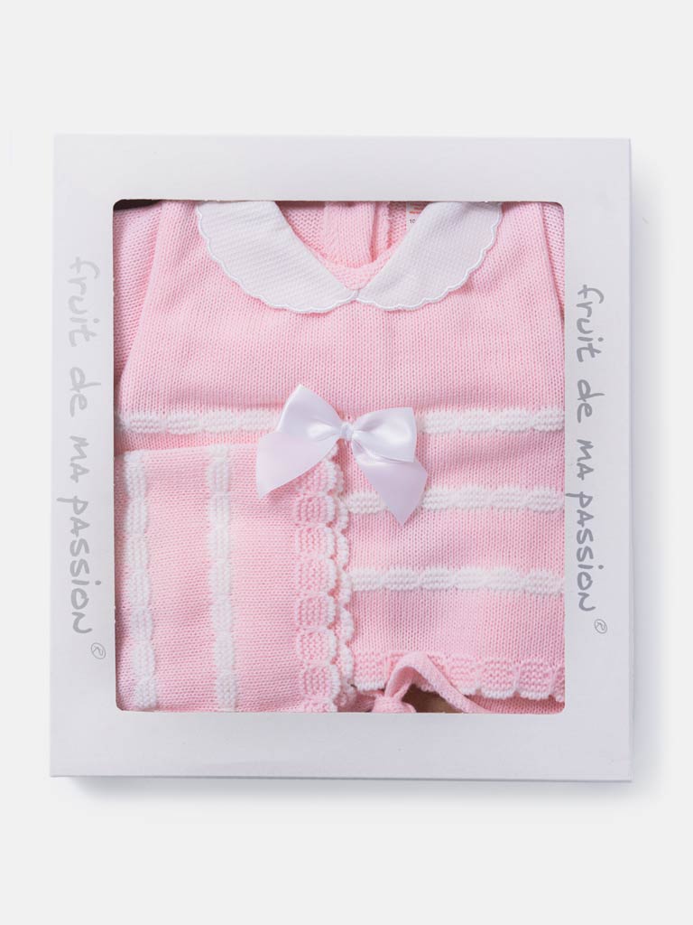 Baby Girl 3-piece Scallop Line Knitted Gift Box Set - Baby Pink