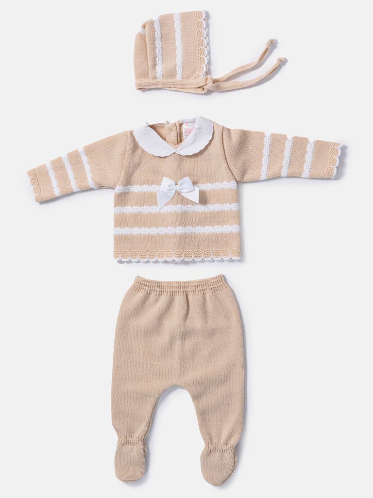 Baby Girl 3-piece Scallop Line Knitted Gift Box Set - Beige
