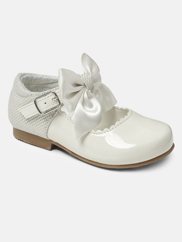 Baby Girl Mary Jane Shoes KRISTY Collection - White
